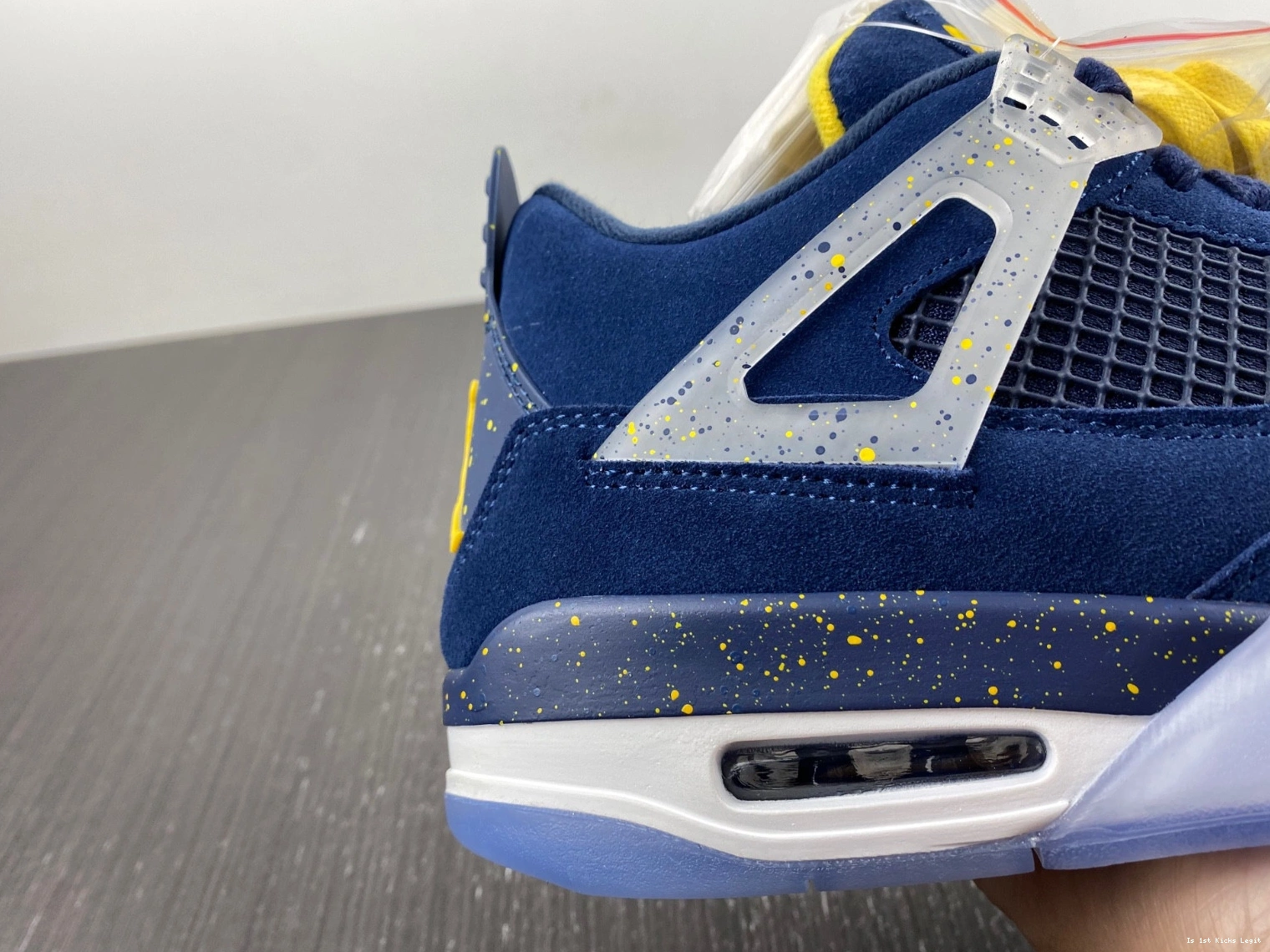 AJ4 - 1036660 (PE) Jordan Michigan 4 Retro 0129